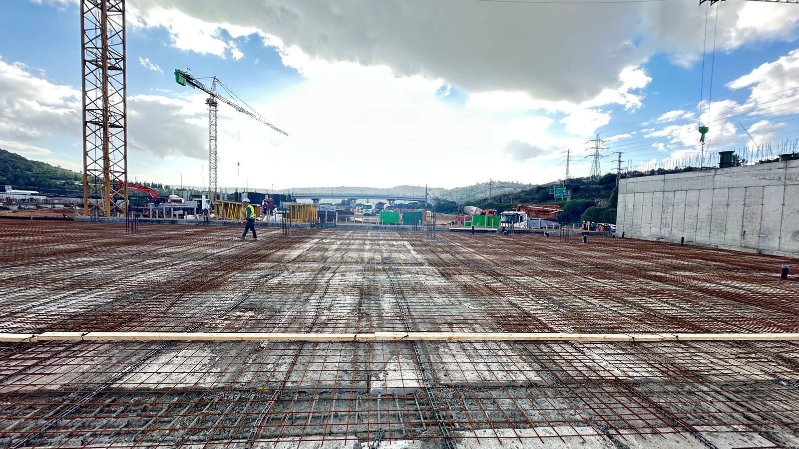 4 Center under construction